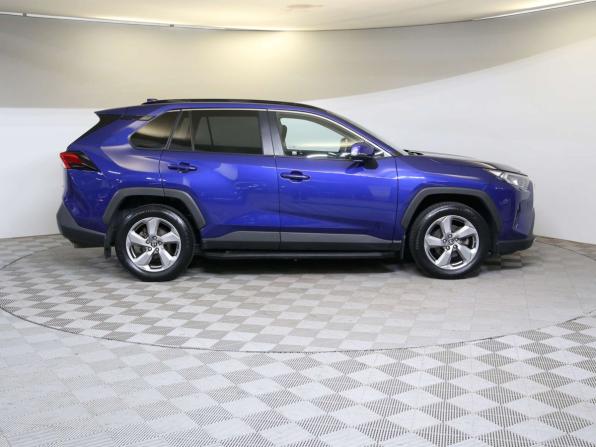 Toyota RAV4 V (XA50) с пробегом 2021 года, цена 3 125 000 рублей, 93251 км, внедорожник, Автокод Объявления