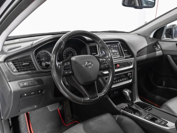 Hyundai Sonata VII (LF) Рестайлинг с пробегом 2019 года, цена 1 790 000 рублей, 175231 км, седан, Автокод Объявления