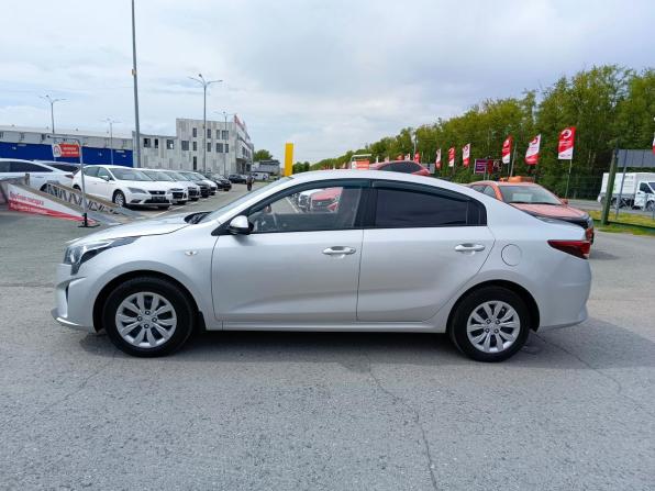 Kia Rio IV Рестайлинг с пробегом 2020 года, цена 1 549 995 рублей, 79132 км, седан, Автокод Объявления
