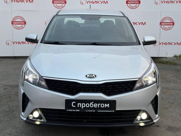 Kia Rio IV Рестайлинг с пробегом 2020 года, цена 1 799 000 рублей, 55988 км, седан, Автокод Объявления