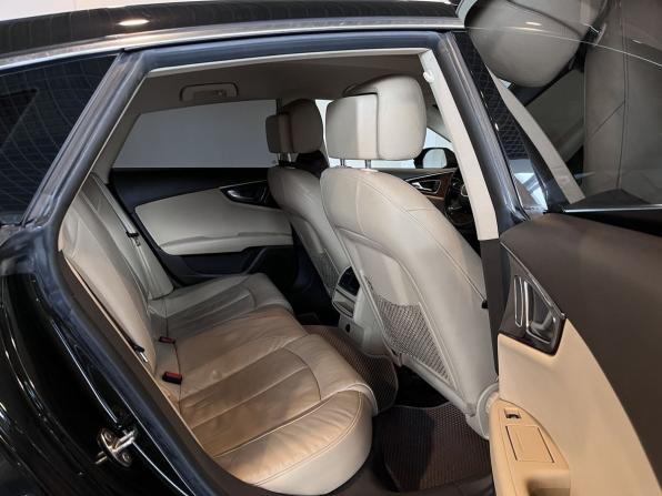 Audi A7 I (4G) с пробегом 2011 года, цена 1 715 000 рублей, 206178 км, лифтбек, Автокод Объявления
