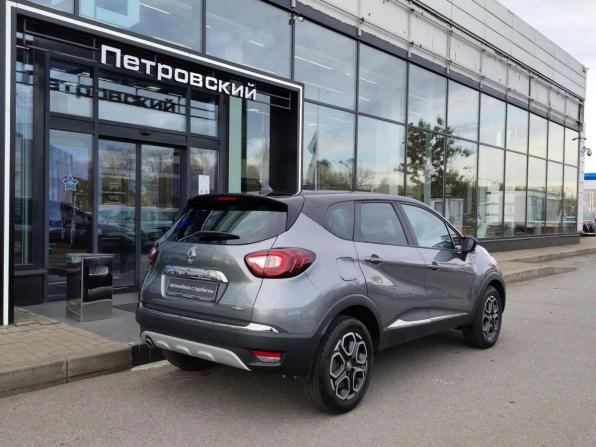 Renault Kaptur I Рестайлинг с пробегом 2021 года, цена 1 755 000 рублей, 35487 км, внедорожник, Автокод Объявления