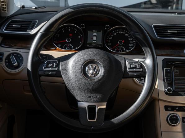 Volkswagen Passat B7 с пробегом 2012 года, цена 1 113 000 рублей, 180527 км, седан, Автокод Объявления