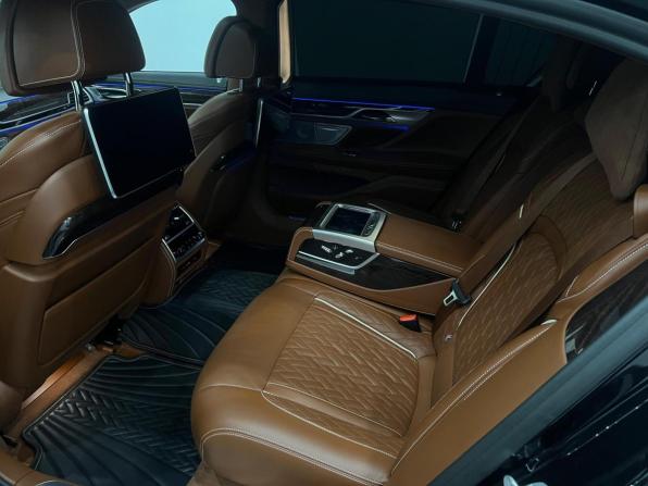 BMW 7 серии VI (G11/G12) Рестайлинг с пробегом 2019 года, цена 8 755 000 рублей, 110590 км, седан, Автокод Объявления