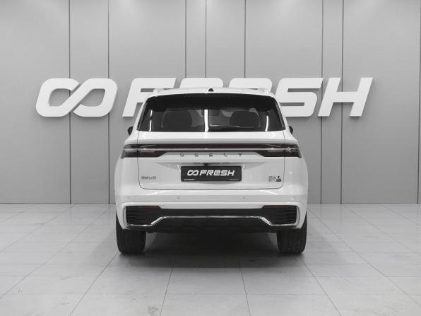 Geely Monjaro I Рестайлинг 2 с пробегом 2026 года, цена 4 570 000 рублей, 28 км, внедорожник, Автокод Объявления