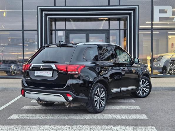 Mitsubishi Outlander III Рестайлинг 3 с пробегом 2021 года, цена 2 587 000 рублей, 75600 км, внедорожник, Автокод Объявления