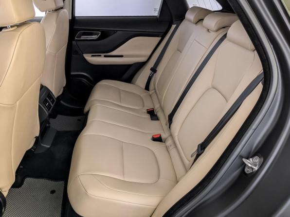 Jaguar F-Pace I с пробегом 2018 года, цена 2 650 000 рублей, 172162 км, внедорожник, Автокод Объявления