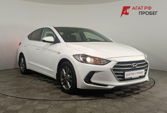 Hyundai Elantra VI (AD)