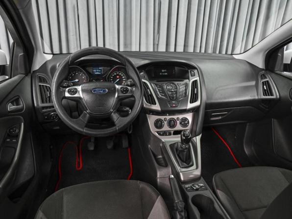 Ford Focus III с пробегом 2014 года, цена 868 000 рублей, 198968 км, седан, Автокод Объявления