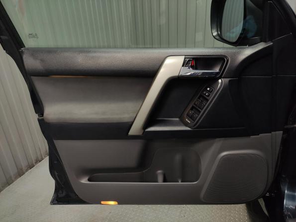 Toyota Land Cruiser Prado 150 Series с пробегом 2011 года, цена 2 500 000 рублей, 183669 км, внедорожник, Автокод Объявления