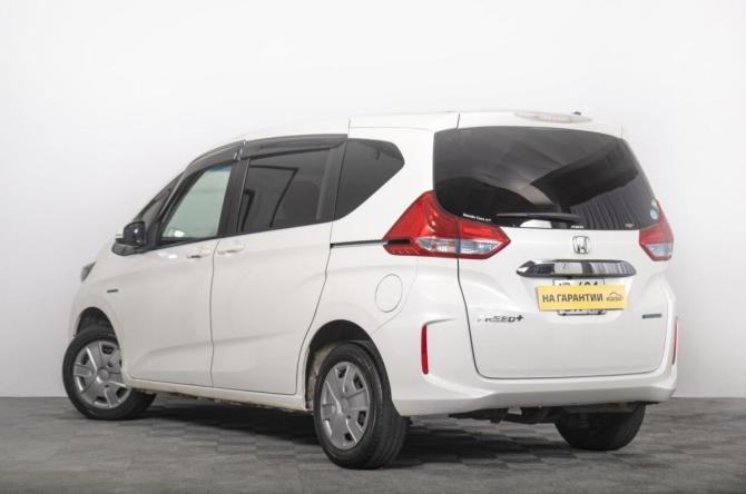 Honda Freed II с пробегом 2017 года, цена 1 439 000 рублей, 126000 км, компактвэн, Автокод Объявления