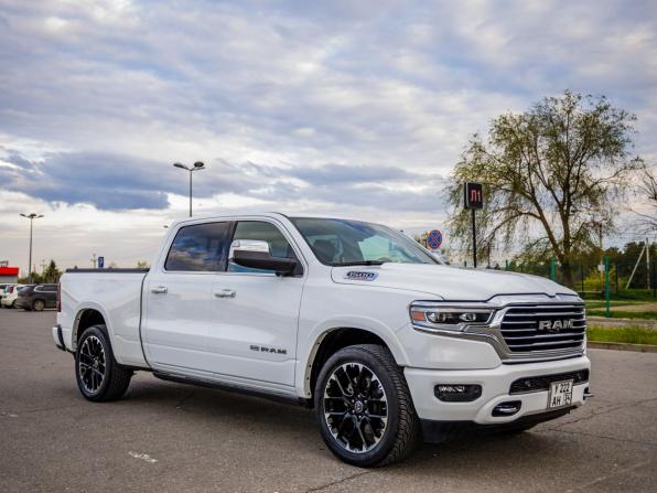 Ram 1500 V с пробегом 2021 года, цена 7 648 000 рублей, 59317 км, offers.body_type.unknown, Автокод Объявления