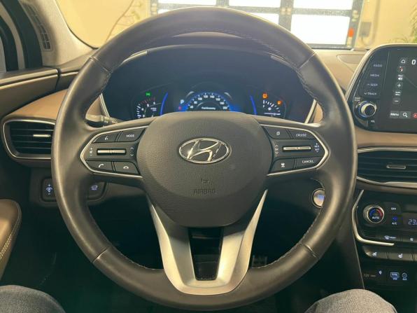 Hyundai Santa Fe IV с пробегом 2018 года, цена 3 710 000 рублей, 67904 км, внедорожник, Автокод Объявления