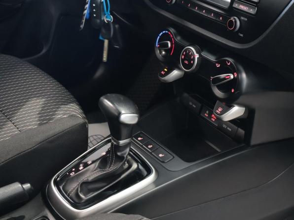 Kia Rio IV с пробегом 2019 года, цена 1 532 000 рублей, 75479 км, хэтчбек, Автокод Объявления