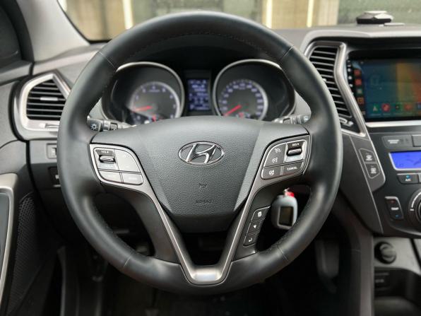 Hyundai Santa Fe III с пробегом 2014 года, цена 2 338 000 рублей, 124796 км, внедорожник, Автокод Объявления
