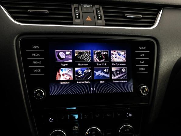 Skoda Octavia III (A7) Рестайлинг с пробегом 2018 года, цена 2 099 000 рублей, 127703 км, лифтбек, Автокод Объявления