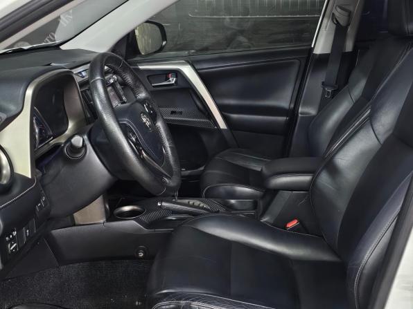 Toyota RAV4 IV (XA40) с пробегом 2013 года, цена 1 975 000 рублей, 127880 км, внедорожник, Автокод Объявления