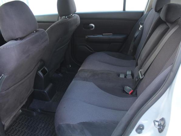 Nissan Tiida I Рестайлинг с пробегом 2011 года, цена 835 000 рублей, 112387 км, хэтчбек, Автокод Объявления
