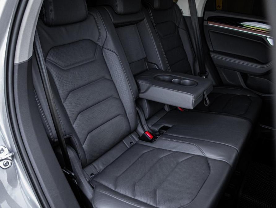 Volkswagen Touareg III Москва  - изображение 11