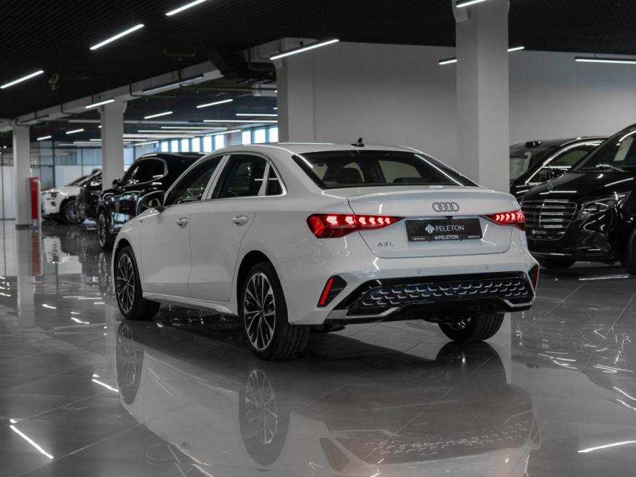 Audi A3 IV (8Y) Рестайлинг Москва  - изображение 4