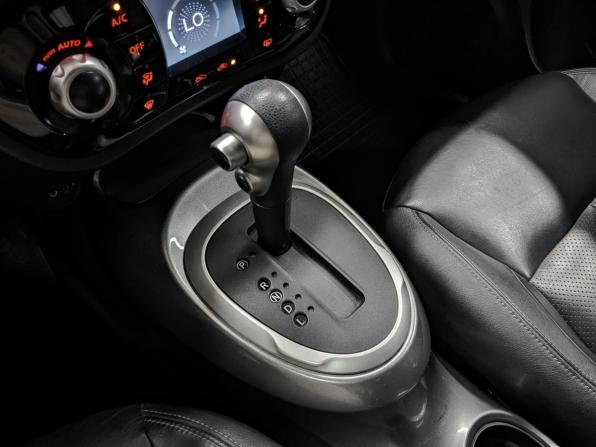Nissan Juke I Рестайлинг с пробегом 2017 года, цена 1 300 000 рублей, 121006 км, внедорожник, Автокод Объявления