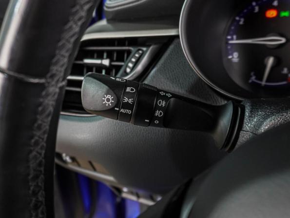 Toyota C-HR I с пробегом 2019 года, цена 2 249 000 рублей, 63368 км, внедорожник, Автокод Объявления