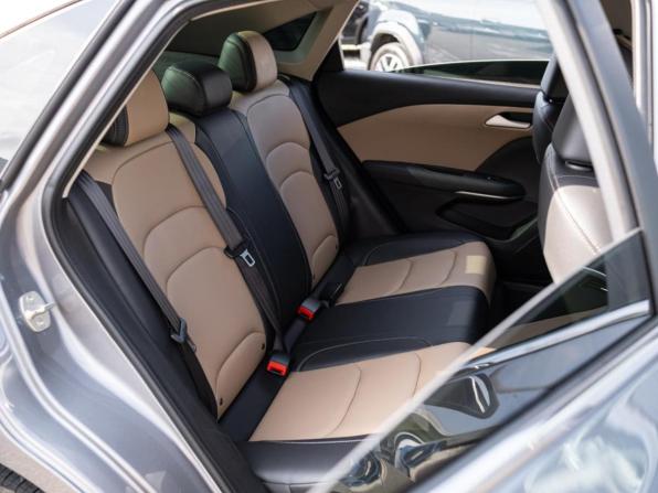 Chevrolet Monza II с пробегом 2022 года, цена 1 549 000 рублей, 53027 км, седан, Автокод Объявления