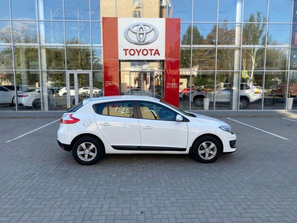 Renault Megane III Рестайлинг с пробегом 2014 года, цена 899 000 рублей, 152266 км, хэтчбек, Автокод Объявления