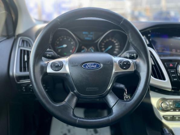 Ford Focus III с пробегом 2012 года, цена 735 000 рублей, 196900 км, седан, Автокод Объявления