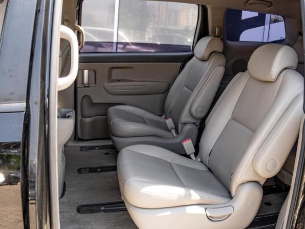 Kia Carnival III с пробегом 2017 года, цена 2 550 000 рублей, 131413 км, минивэн, Автокод Объявления