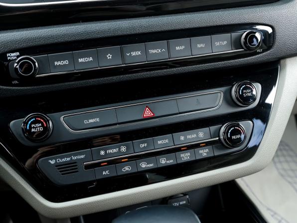Kia Carnival III с пробегом 2019 года, цена 2 499 000 рублей, 72938 км, минивэн, Автокод Объявления