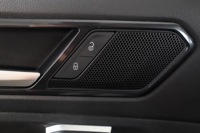 Volkswagen Tiguan II с пробегом 2017 года, цена 2 949 000 рублей, 107860 км, внедорожник, Автокод Объявления
