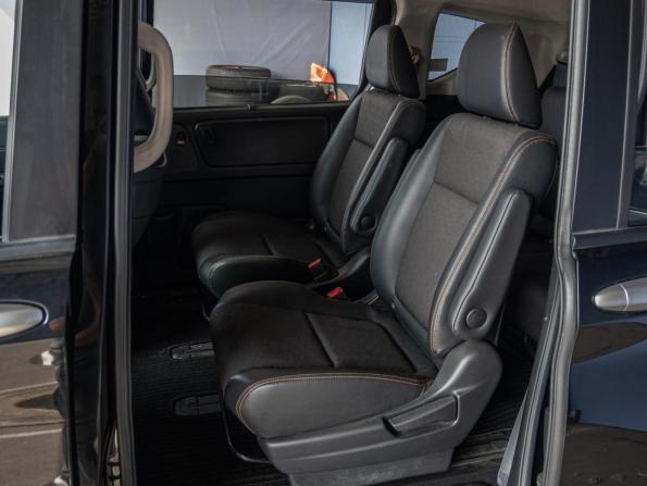 Honda Freed II Рестайлинг с пробегом 2021 года, цена 2 130 000 рублей, 48776 км, компактвэн, Автокод Объявления