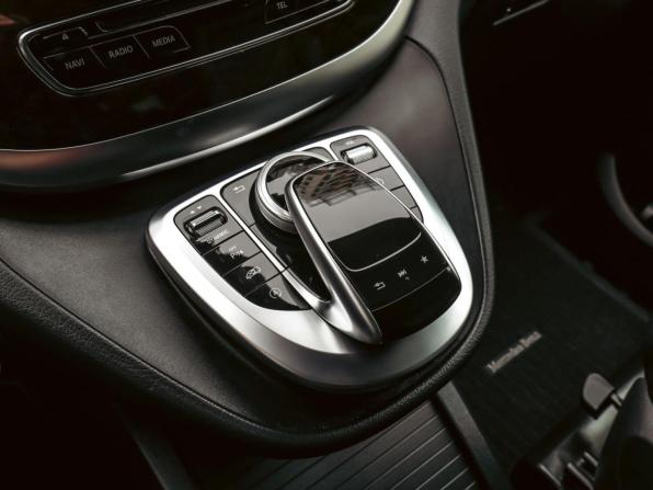 Mercedes-Benz V-Класс III (W447) Рестайлинг с пробегом 2019 года, цена 4 999 000 рублей, 142704 км, минивэн, Автокод Объявления