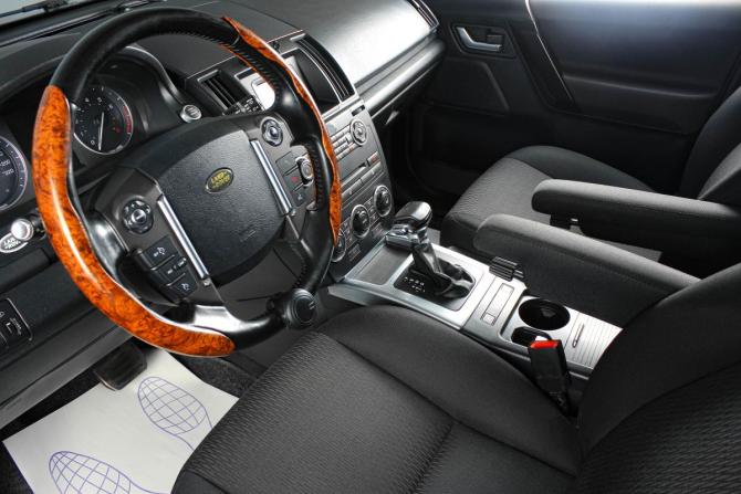 Land Rover Freelander II Рестайлинг 2 с пробегом 2014 года, цена 1 779 000 рублей, 194137 км, внедорожник, Автокод Объявления