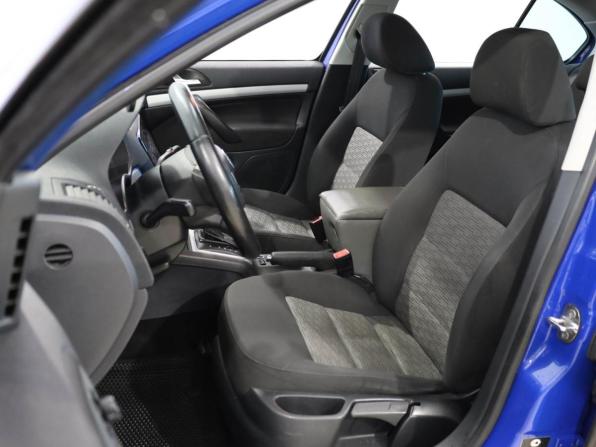Skoda Octavia II (A5) Рестайлинг с пробегом 2010 года, цена 699 000 рублей, 249346 км, лифтбек, Автокод Объявления