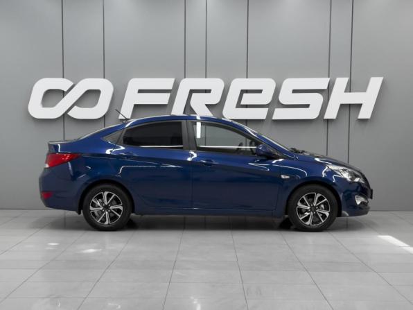Hyundai Solaris I Рестайлинг с пробегом 2015 года, цена 950 000 рублей, 200040 км, седан, Автокод Объявления