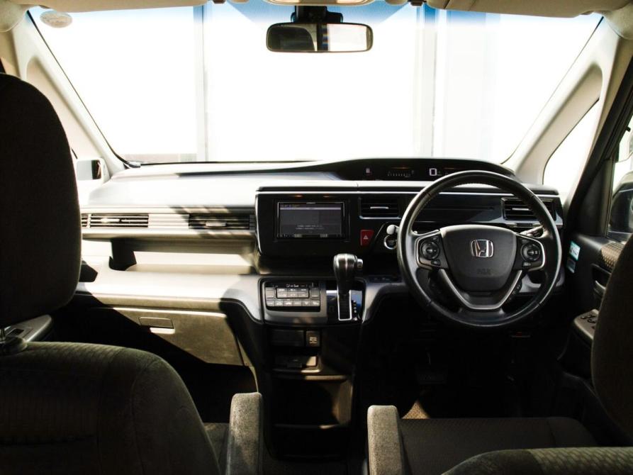 Honda Stepwgn V Рестайлинг Екатеринбург  - изображение 17