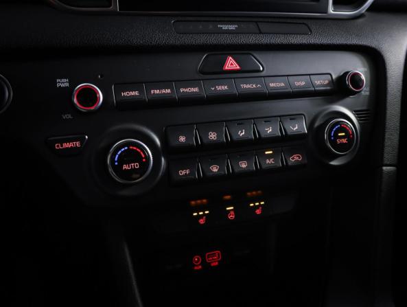 Kia Sportage IV с пробегом 2018 года, цена 1 985 000 рублей, 124610 км, внедорожник, Автокод Объявления