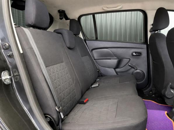 Renault Sandero II с пробегом 2015 года, цена 877 000 рублей, 118000 км, хэтчбек, Автокод Объявления