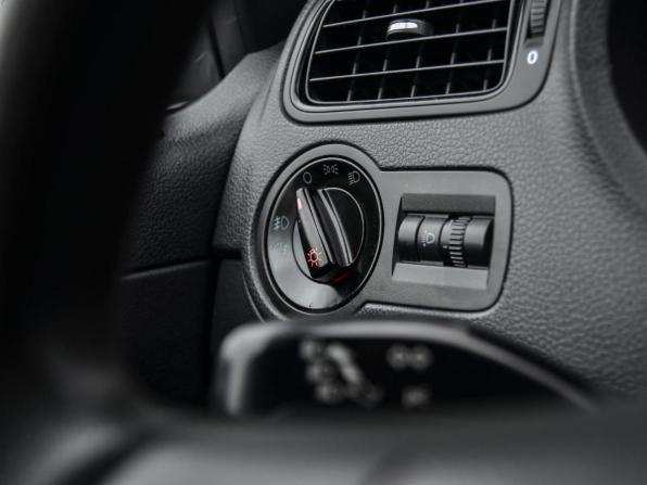 Volkswagen Polo V с пробегом 2012 года, цена 862 000 рублей, 194992 км, седан, Автокод Объявления