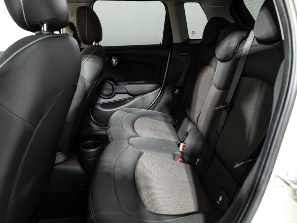Mini Hatch III (F55/F56) с пробегом 2016 года, цена 1 549 000 рублей, 85818 км, хэтчбек, Автокод Объявления