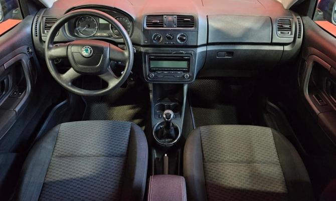 Skoda Fabia II Рестайлинг с пробегом 2012 года, цена 450 000 рублей, 233474 км, хэтчбек, Автокод Объявления