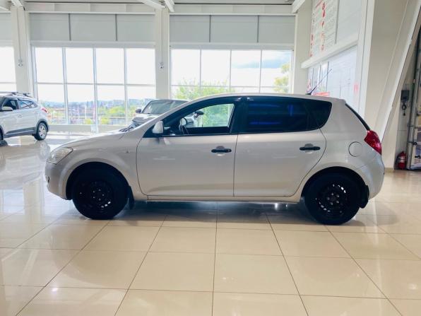 Kia Ceed I с пробегом 2009 года, цена 480 000 рублей, 361000 км, хэтчбек, Автокод Объявления
