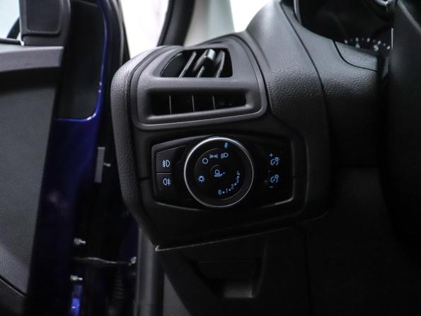 Ford Focus III Рестайлинг с пробегом 2016 года, цена 899 000 рублей, 132060 км, седан, Автокод Объявления