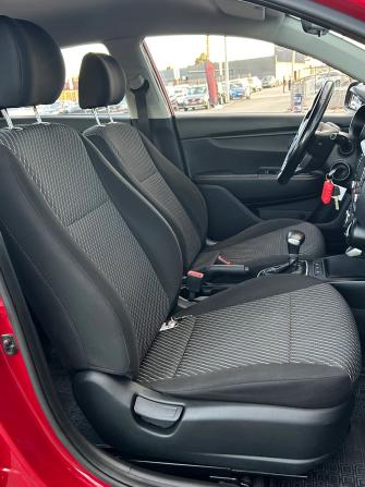 Kia Rio IV с пробегом 2018 года, цена 1 630 000 рублей, 62650 км, хэтчбек, Автокод Объявления