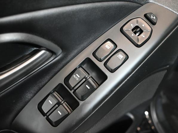 Hyundai ix35 I Рестайлинг с пробегом 2014 года, цена 1 700 000 рублей, 121216 км, внедорожник, Автокод Объявления