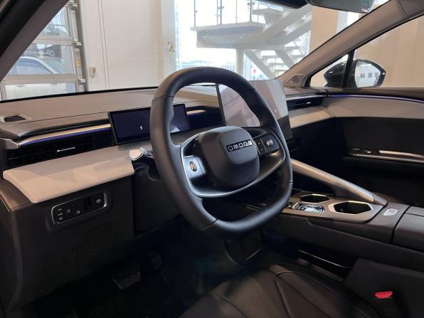 Omoda C5 II с пробегом 2026 года, цена 3 045 000 рублей, 99 км, внедорожник, Автокод Объявления