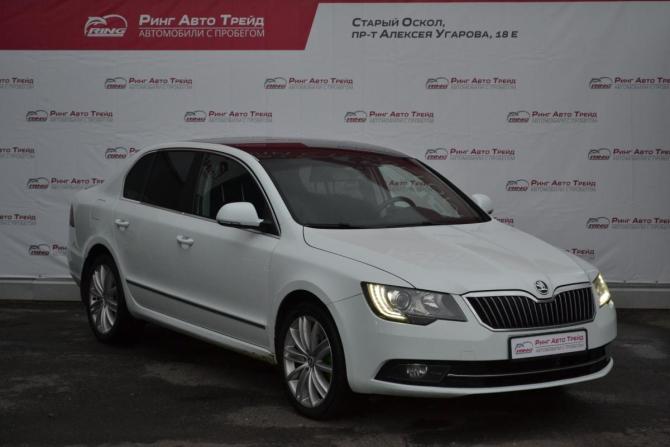 Skoda Superb II Рестайлинг с пробегом 2014 года, цена 1 190 000 рублей, 238530 км, лифтбек, Автокод Объявления