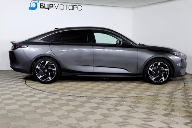 Changan Lamore с пробегом 2023 года, цена 2 059 990 рублей, 17022 км, седан, Автокод Объявления